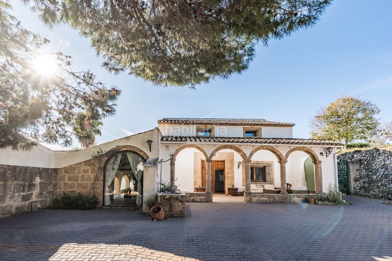 Foto 8a53377f-c57d-4b3a-a382-b80a7fafcd81. Xalet amb xemeneia aparcament piscina a Partida Tosal - Zona dels Castellans Xàbia