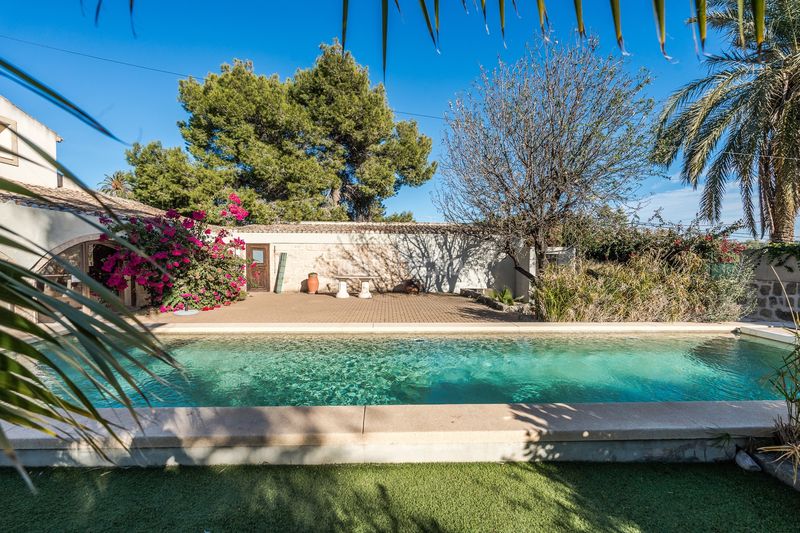 Foto 8baf1549-aefc-4090-bae5-d2f20fe065f3. Xalet amb xemeneia aparcament piscina a Partida Tosal - Zona dels Castellans Xàbia