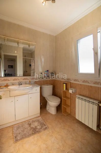 Foto a0af5ac1-11b0-4dc6-8d27-72bbafd18345. Xalet amb xemeneia calefacció aparcament piscina a Dénia