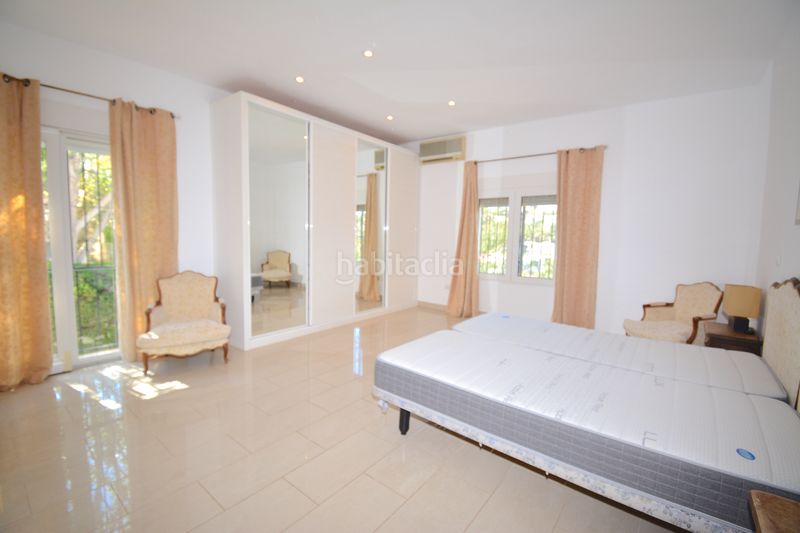 Foto 63e321e8-5812-4558-b4fa-c35ca7dc6f44. Xalet amb xemeneia calefacció aparcament piscina a Xàbia