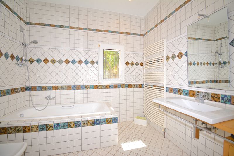 Foto 64f382aa-063d-424d-b45d-e80c7d899d65. Xalet amb xemeneia calefacció aparcament piscina a Xàbia