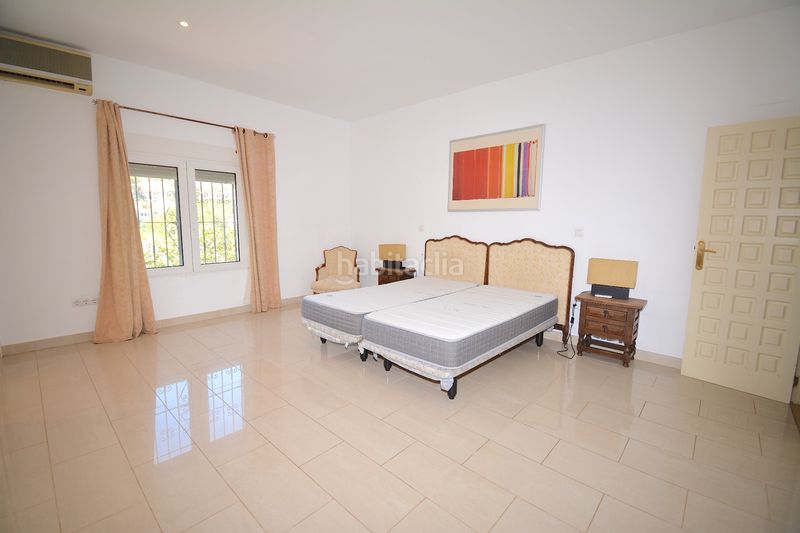 Foto 6d0be4e2-bc3a-4e29-867b-11d15db23114. Xalet amb xemeneia calefacció aparcament piscina a Xàbia