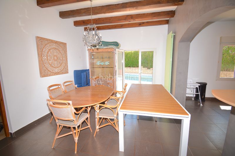 Foto 761a109d-6dc1-4c98-b0ac-3b7b52217597. Xalet amb xemeneia calefacció aparcament piscina a Xàbia