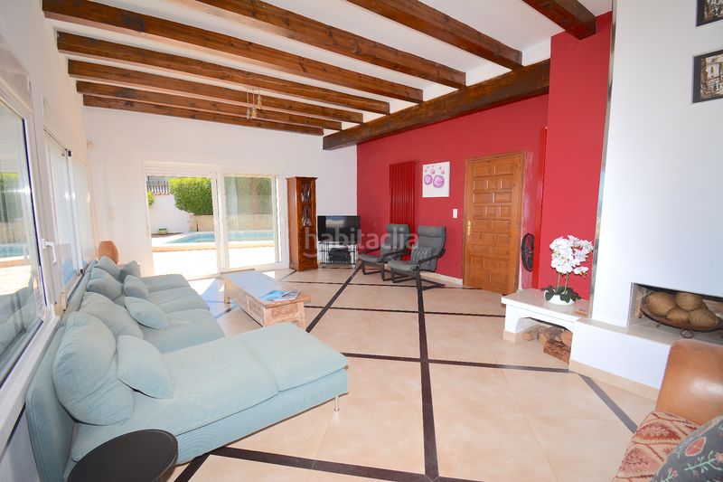 Foto aaba6019-f2f8-4754-b1bd-d9128d40581c. Xalet amb xemeneia calefacció aparcament piscina a Xàbia