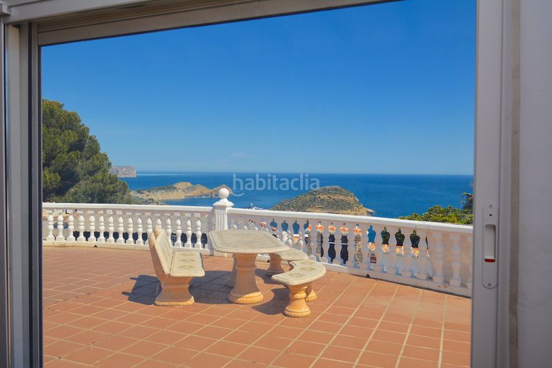 Foto b0d23bd7-d87c-4a04-9b06-a370f936d979. Xalet amb xemeneia calefacció aparcament piscina a Xàbia