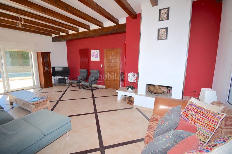 Foto b6434411-6d62-4e8a-aa55-3375f5cff064. Xalet amb xemeneia calefacció aparcament piscina a Xàbia