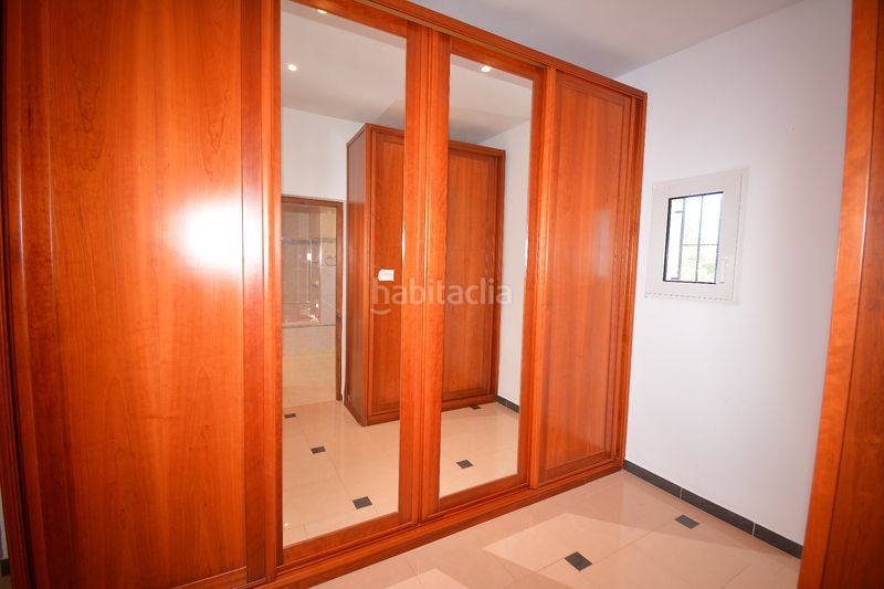 Foto dad657b8-1780-4f6d-8370-bbff09479aca. Xalet amb xemeneia calefacció aparcament piscina a Xàbia