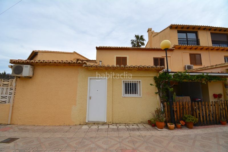 Foto cc7e0874-f143-49a8-b56f-4f0860853489. Casa adossada amb aparcament piscina a El Montgó Dénia