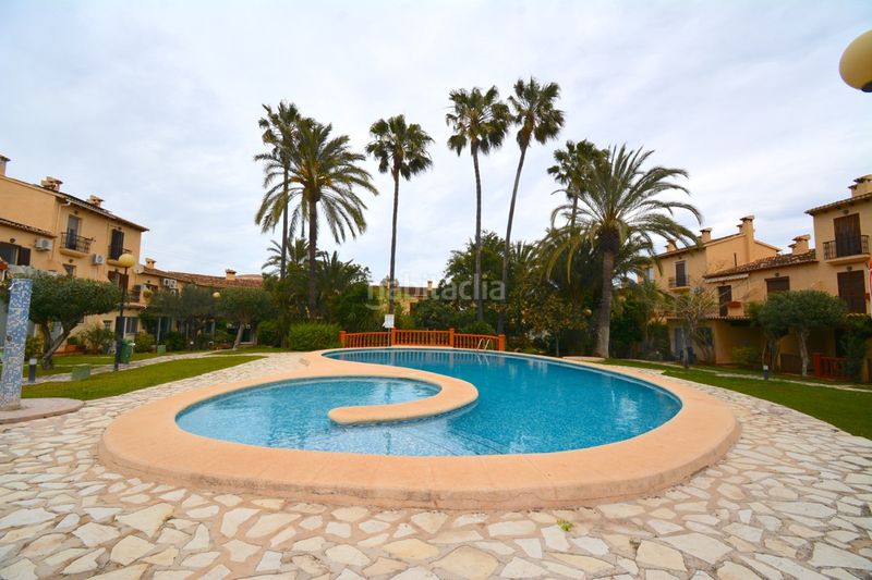 Foto e62e3f61-d299-4fe6-89e3-2bb1231b4293. Casa adossada amb aparcament piscina a El Montgó Dénia