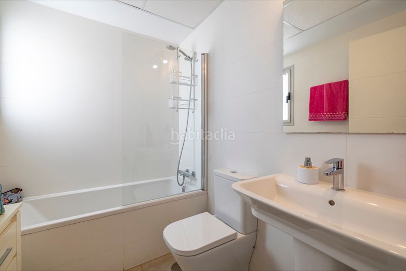 Foto ed5a1ad8-4b25-4eb0-a36a-96e8c4ca4e86. Àtic amb calefacció aparcament piscina a La Pedrera-Vessanes Dénia