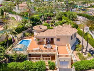 Xalet a La Pedrera-Vessanes. Oportunidad de inversión!!! villa con vistas espectaculares al m