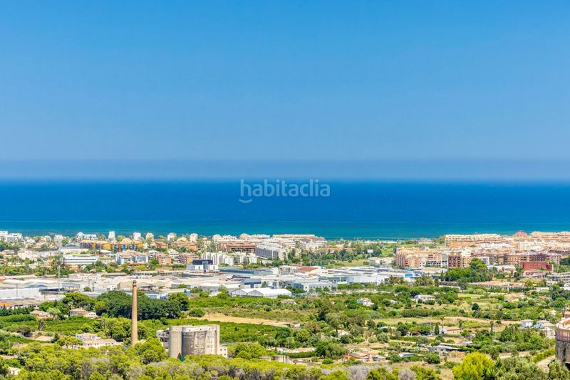 Foto 58f3681f-1813-41e8-be8a-867730989b64. Xalet amb xemeneia calefacció aparcament piscina a Dénia