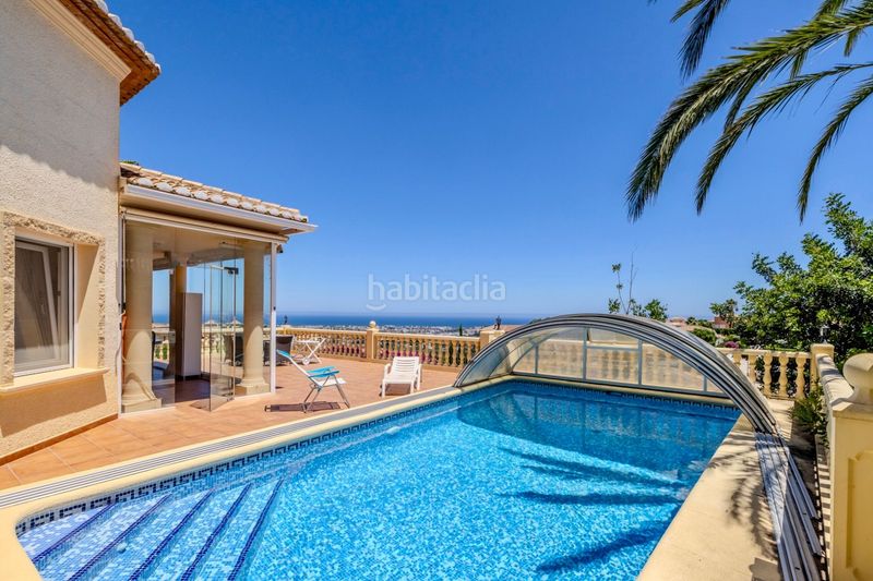 Foto 6d6e1690-da6d-4ea3-ba2f-26615ea3175d. Xalet amb xemeneia calefacció aparcament piscina a Dénia