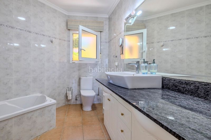 Foto 959084d2-68a7-457e-a078-398338aff385. Xalet amb xemeneia calefacció aparcament piscina a Dénia
