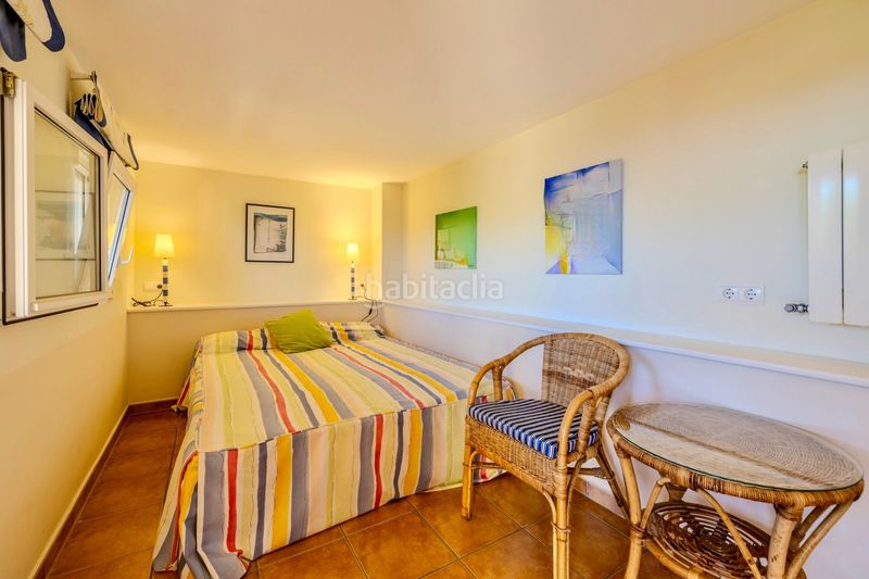 Foto e65d2b07-cd34-47ff-8183-d5193703ff00. Xalet amb xemeneia calefacció aparcament piscina a Dénia