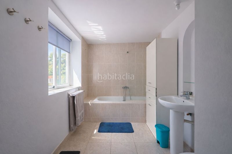 Foto c33a5fca-f389-4b43-83e7-35e0e19983e8. Xalet amb xemeneia calefacció aparcament piscina a Pedreguer
