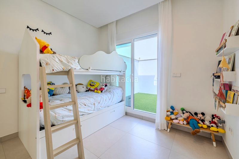 Foto bd6df362-7ab2-4cd7-adc0-83a0890625bd. Casa aparellada amb aparcament piscina a El Montgó Dénia
