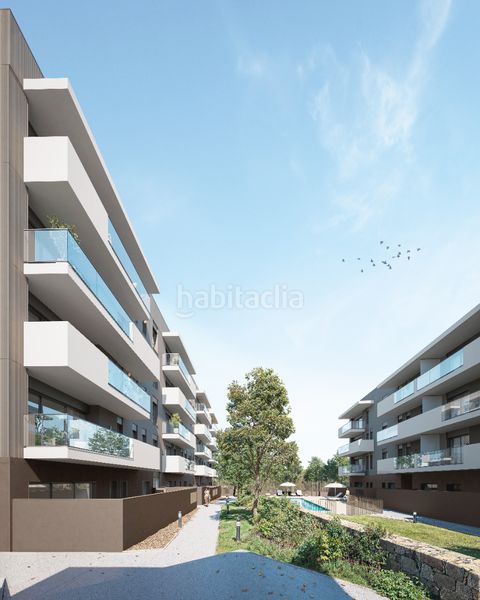 Foto e467dfe3-89de-4bac-9f14-889509ee2441. Pis 70m<sup>2</sup> a carrer salines 9 a Eixample-Horta Capallera Figueres