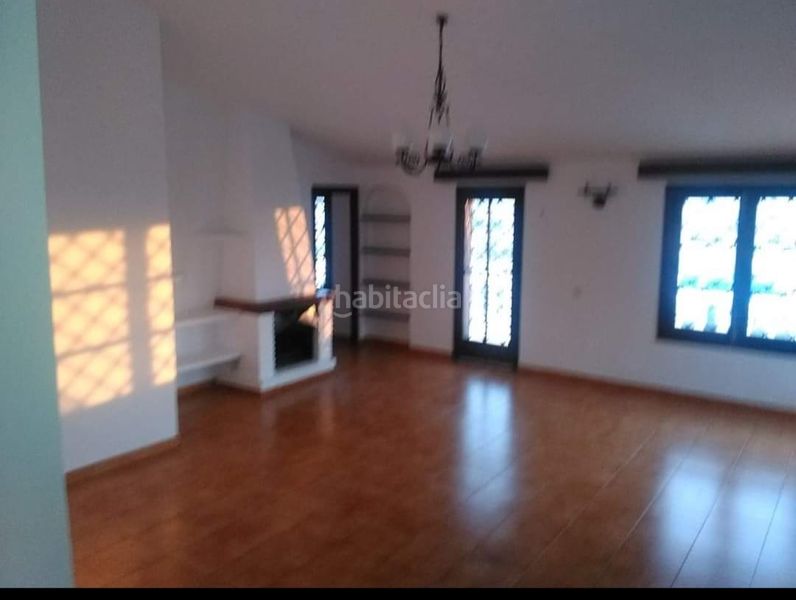 Foto 6a323c89-4a86-47f4-bc36-2477cee91966. Xalet amb xemeneia a campo de Mijas Mijas