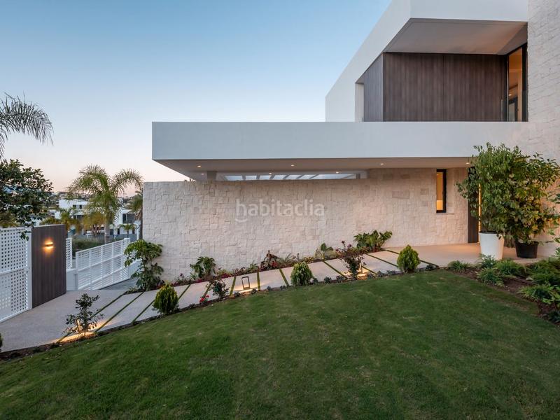 Foto a113965d-c53d-4904-b2cc-6297ab3a90fe. Casa villa moderna a estrenar con vistas al mar en urb.Cancelada entre marbella y . en Estepona
