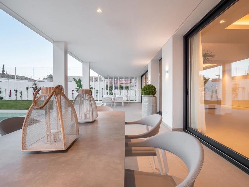 Foto fc736fc7-07b7-4941-a73d-355802b859dd. Casa villa moderna a estrenar con vistas al mar en urb.Cancelada entre marbella y . en Estepona