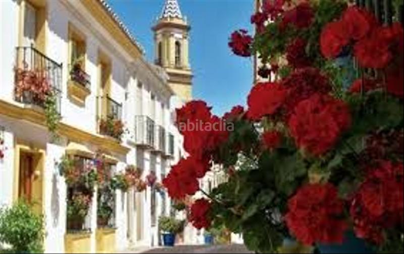Foto 6351c760-5556-4727-b340-d069fd10cdde. Edificio casas a demoler para uso hotelero o residencial entre avenida españa y calle real -Centro y playa!!! en Estepona