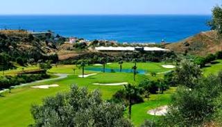 Residential Plot in Caleta de Velez. Oportunidad!!! suelo para dif.uso, residencia anciano, hospital,