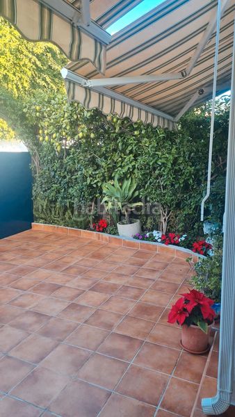 Foto 2e527a52-bcb7-4c80-84d9-ab89bc1157a3. Casa adossada amb xemeneia piscina a San Pedro de Alcántara Pueblo Marbella