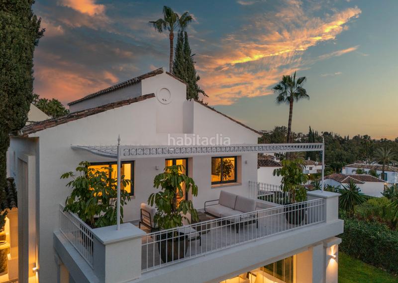 Foto 276a530f-3b98-4551-90a2-53b03d467780. Chalet mit parking pool in Nueva Andalucía centro Marbella