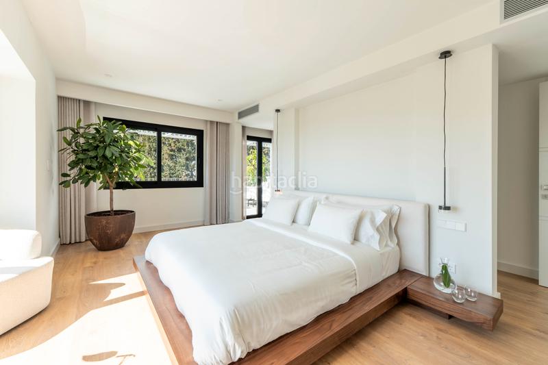 Foto 6d6df808-640a-4023-8c42-77497a57a8e2. Chalet mit parking pool in Nueva Andalucía centro Marbella