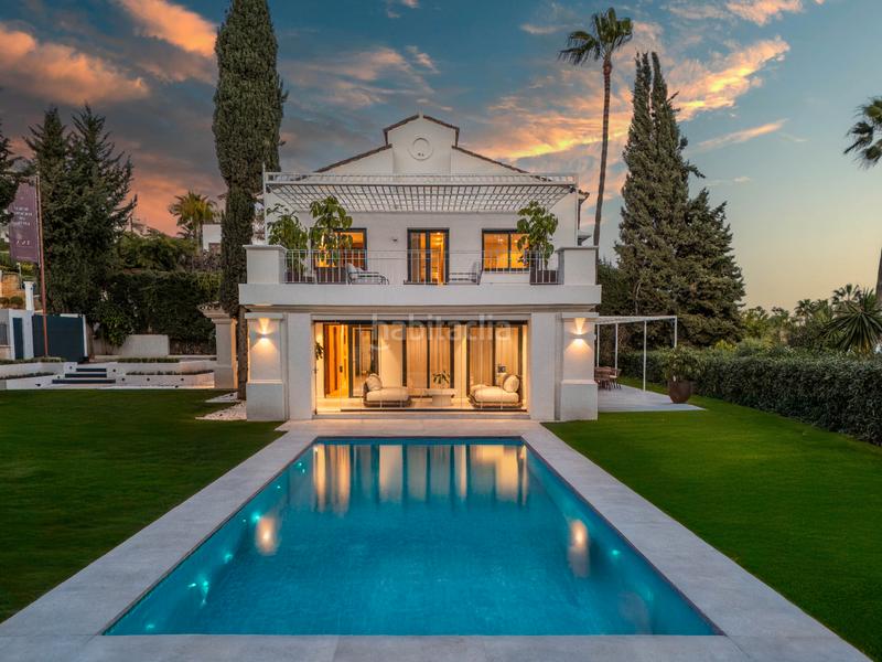 Foto f79830f3-87a8-4f69-b5e8-dd5f5ab58b95. Chalet mit parking pool in Nueva Andalucía centro Marbella