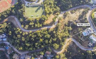 Terreny residencial a Ojén. Parcela con licencia para villa independiente en urb.la mairena