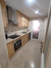 Etagenwohnung in Los Jardines de Marbella - La Ermita. Piso en semicentro de marbella con 2dorm.parking y trastero priv