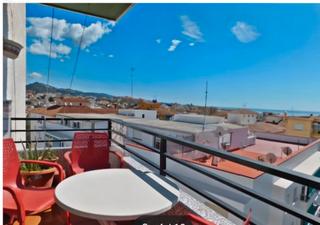 Piso en Zona Miraflores. Piso de 3dormitorios 2 baños mas ascensor en barriada miraflores
