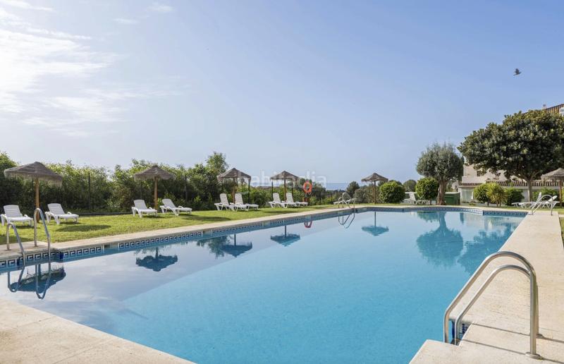 Foto 6118dfbf-239a-45e0-9fc3-4aee36c30f46. Attico con parcheggio piscina in Río Real Marbella