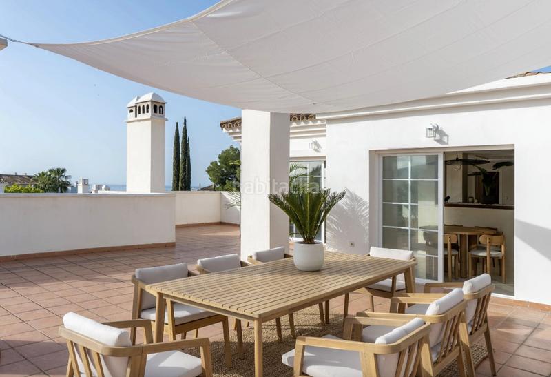 Foto 9680b223-e4fd-49bb-8892-c68a63a82594. Attico con parcheggio piscina in Río Real Marbella