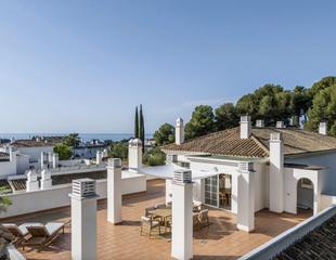 Attique à Río Real. Ático con 3dorm. y 2 parking en urb.rio real de marbella