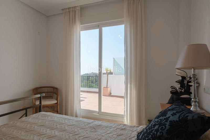 Foto eccde26d-d593-42e6-9a8e-7c785ec6d574. Ático  en urb.la mairena con vistas abiertas y al mar 3dorm.parking privado. en Ojén