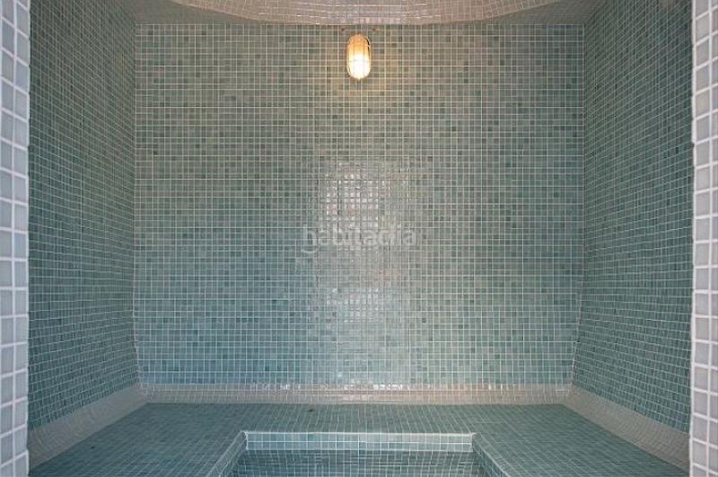 Foto ab9d9286-a509-4012-b31d-59b224b377c1. Xalet amb piscina a altos de Estepona Estepona