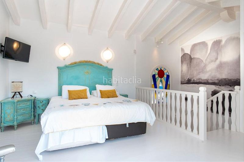 Foto c7e0af31-188e-41bd-a098-e2267abe6992. Xalet amb piscina a altos de Estepona Estepona