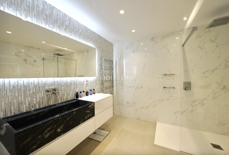 Foto da87b328-6c4a-4c9b-8e70-e56f7c7dea64. Casa aparellada amb aparcament piscina a Sotogrande alto Sotogrande
