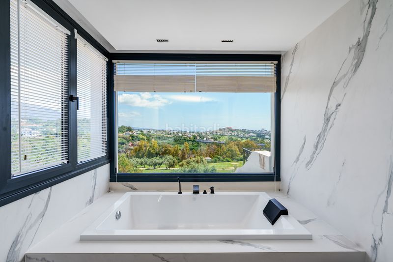 Foto 4b995c8f-8eb8-43c7-b044-d18b6441997c. Casa adossada amb piscina a La Quinta Benahavís