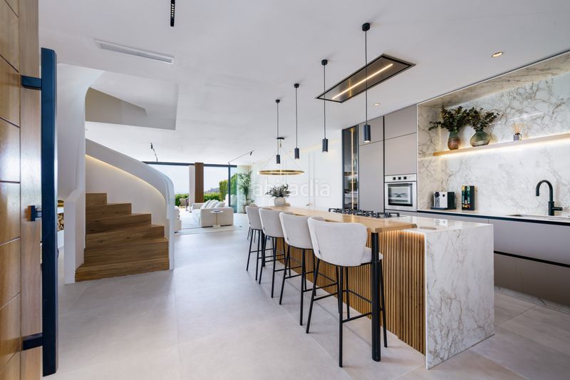 Foto 4d2d7063-2965-4b45-9925-53e3fe849805. Casa adossada amb piscina a La Quinta Benahavís