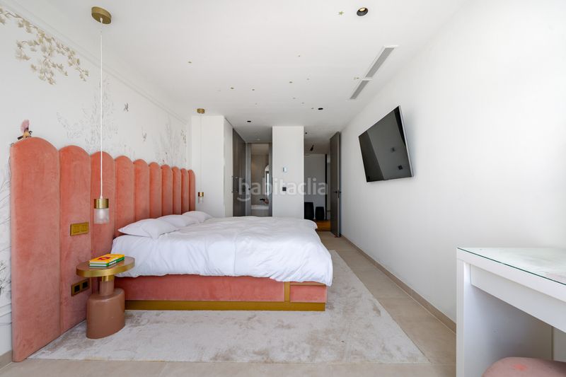 Foto a17e31cd-eb7c-45d7-a623-6d768343115d. Casa adossada amb piscina a La Quinta Benahavís