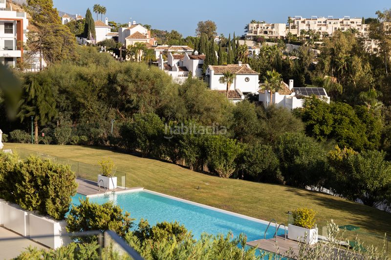 Foto ee63d6e4-93cb-44a4-affb-1257552be8a1. Apartament amb aparcament piscina a La Quinta Benahavís