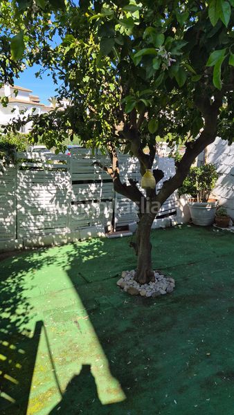 Foto 82d05a49-d044-43f4-bb26-0d5016a37cb0. Casa adossada amb piscina a Santa María Marbella