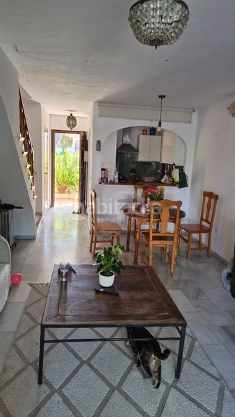 Foto 97d792a2-3f1e-446f-9d19-9e8d6ea2239d. Casa adossada amb piscina a Santa María Marbella