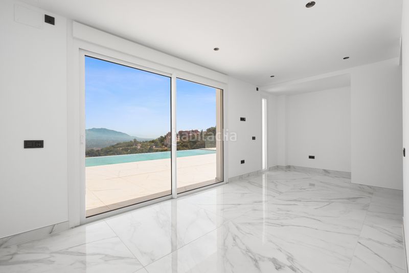 Foto 5dfdb238-8891-423f-850b-60fdb3e44e89. Xalet amb aparcament piscina a La Mairena Ojén