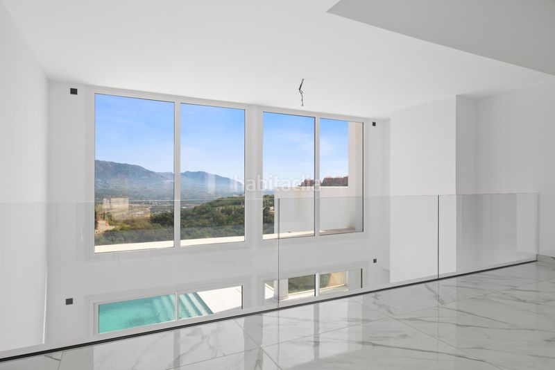 Foto 7ae15f7b-ff2a-4f83-81a1-e03f2d1f1b61. Xalet amb aparcament piscina a La Mairena Ojén