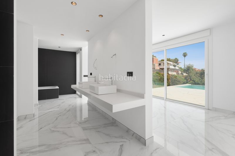 Foto 8f2e3799-d9a5-423b-bc35-2a381a983491. Xalet amb aparcament piscina a La Mairena Ojén